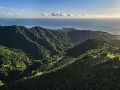 photo drone de la montagne pelée (Verrier)